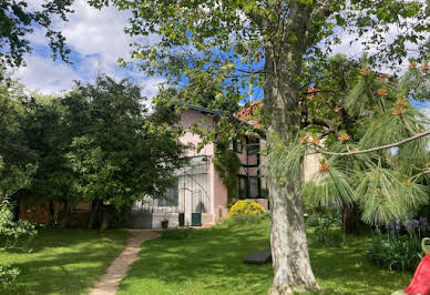 Maison avec piscine et terrasse 1