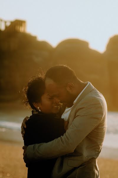 Fotógrafo de bodas Alexandra Sinitaru (thechronicles). Foto del 2 de mayo 2020