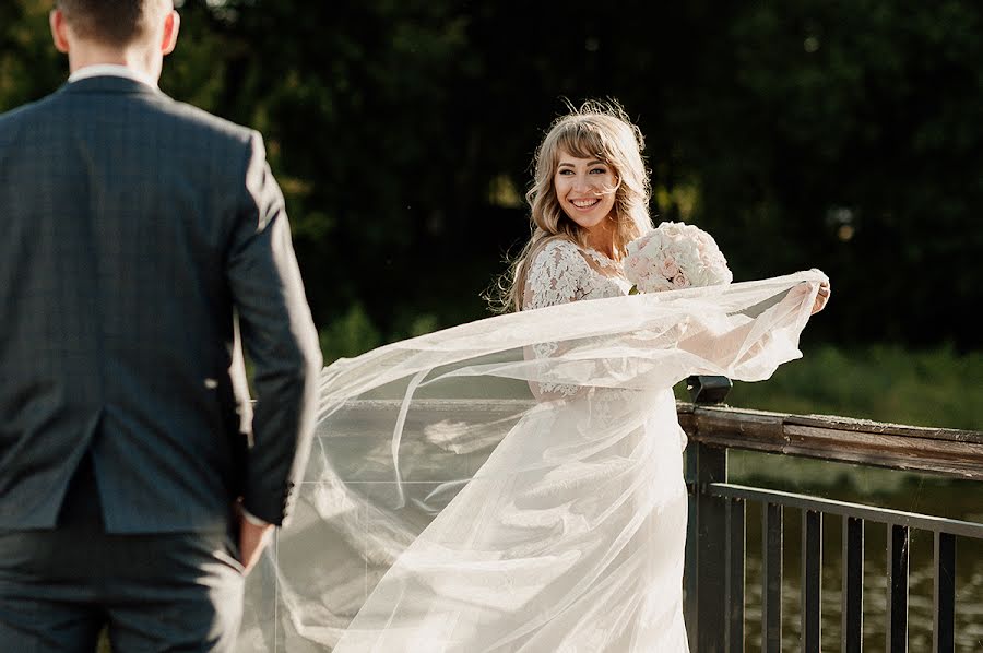 Fotógrafo de casamento Irina Mikhaylova (irismi). Foto de 2 de outubro 2022