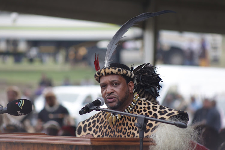 King Misuzulu kaZwelithini has reassured the Zulu nation he is the rightful heir, saying people should not worry about his court battles. File photo.