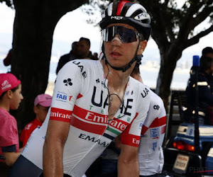 UAE Emirates met un de ses coureurs dehors du Giro