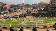 Guinean security forces patrol on a street, after the former head of Guinea's 2008 military junta, Moussa Dadis Camara, was sprung from prison by heavily armed men in Conakry in the early hours of Saturday along with three other high-ranking officers, in Dubreka, a suburb of Conakry, Guinea November 4, 2023. 