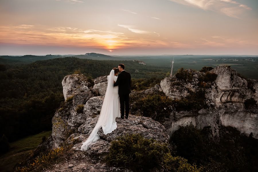 Fotógrafo de bodas Emilia Juchniewicz (kreatywni). Foto del 25 de octubre 2023