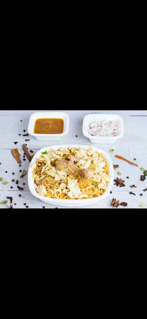 Chicken Mughlai Biryani [Serves 1]