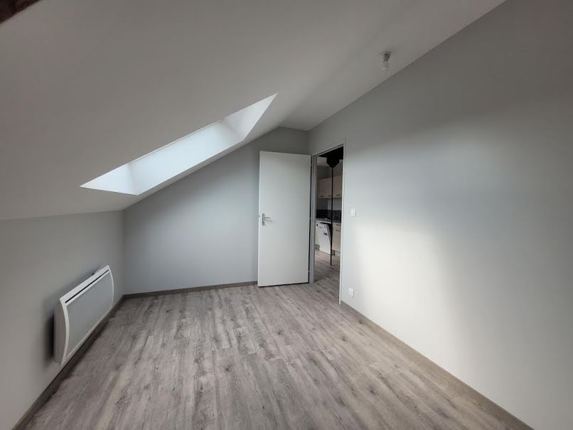 Location  appartement 2 pièces 31 m² à La Souterraine (23300), 420 €