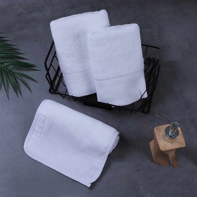 Pure cotton towel, special bed towel for beauty salon, soft and absorbent, perfect for spa treatments, providing comfort