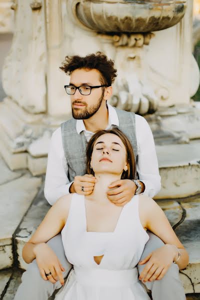 Wedding photographer Karina Ostapenko (karinaostapenko). Photo of 23 March 2020