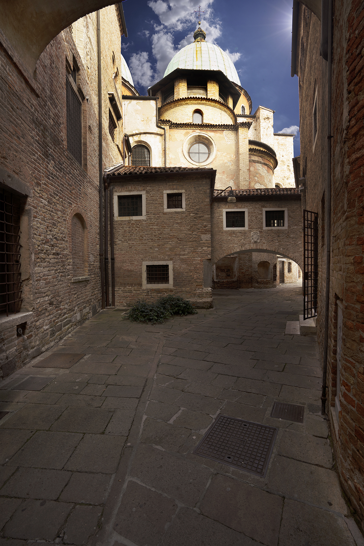 Vicolo del Duomo di Pinko