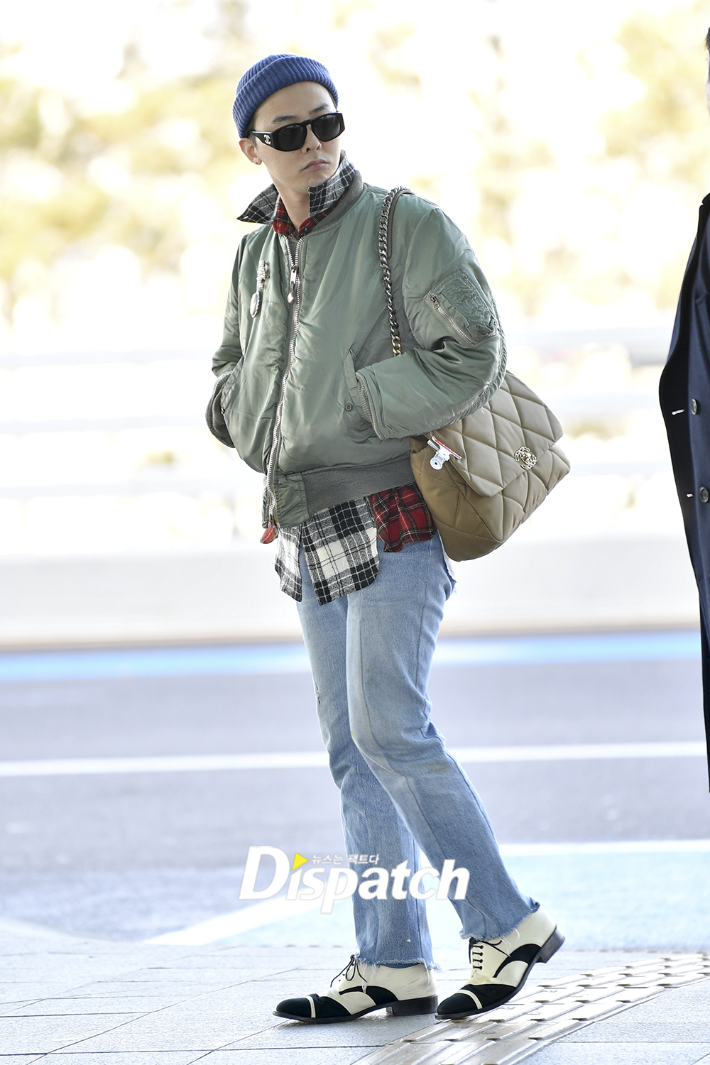 G Dragon Looked Like A Total Luxurious Bad Boy On His Way To Paris