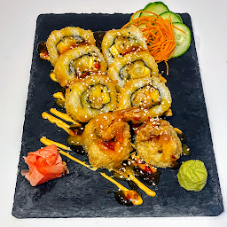 F01 Shrimp Tempura & Mango Roll