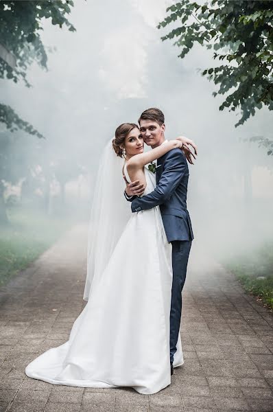 Fotógrafo de bodas Vika Aniuliene (vikaaniuliene). Foto del 11 de mayo 2018