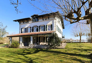 House with pool and garden 2