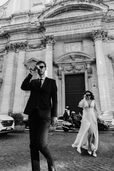 Wedding photographer Polina Razumovskaya (polinaitaly). Photo of 23 August 2021