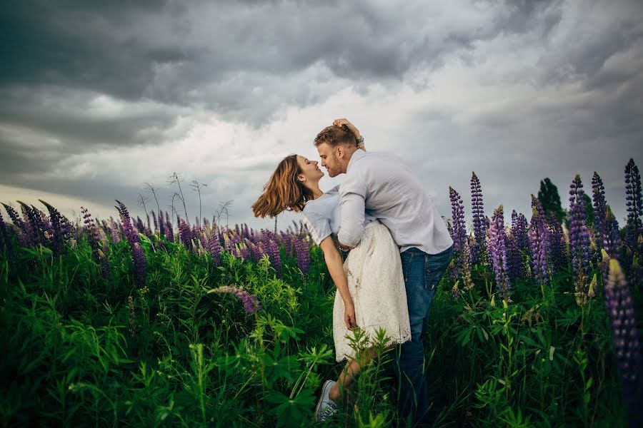 Fotógrafo de casamento Evgeniya Sedneva (falcona). Foto de 31 de maio 2016