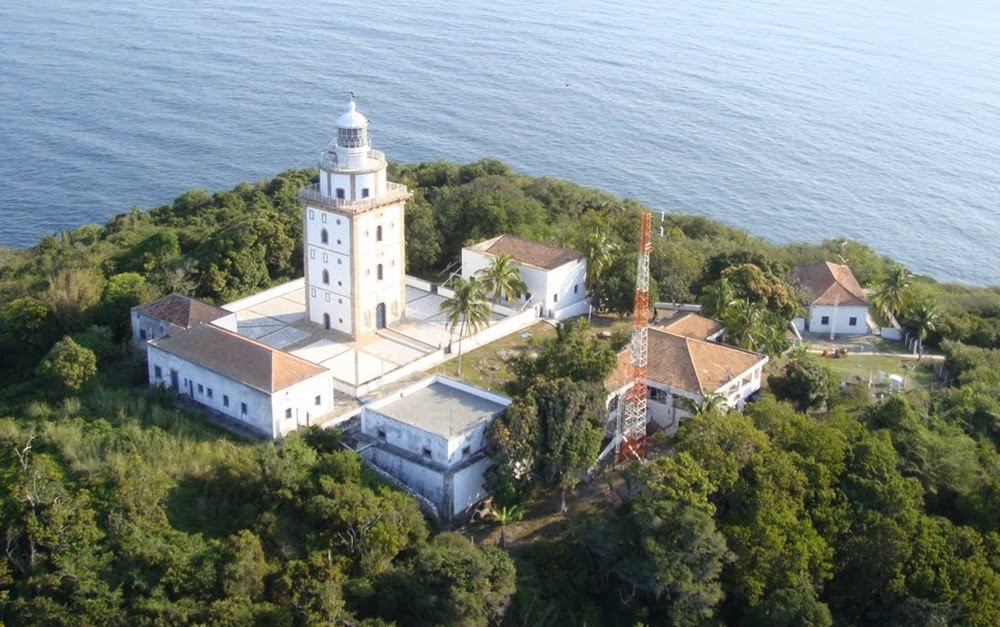 Farol da Ilha Rasa