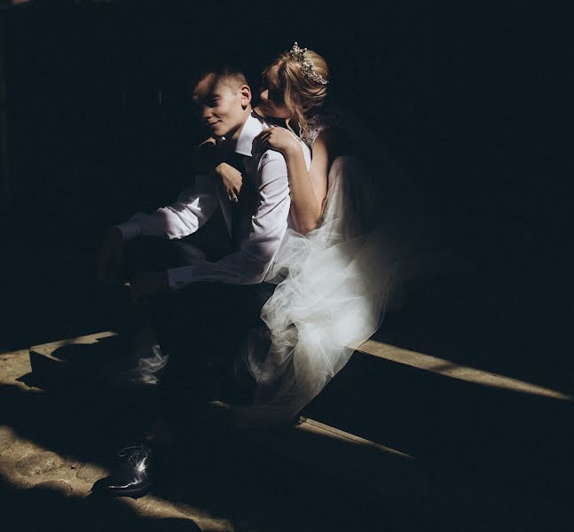 Bryllupsfotograf Yulya Emelyanova (julee). Bilde av 10 september 2020
