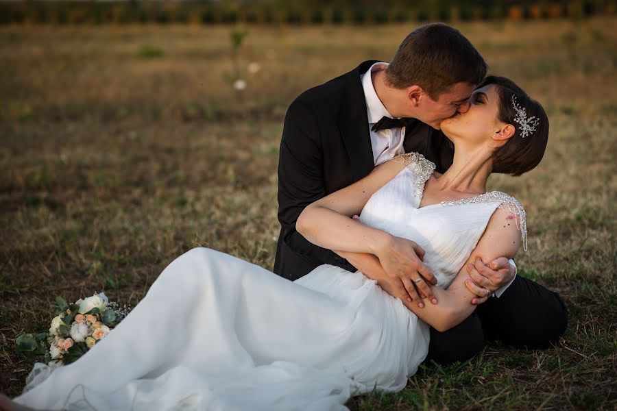 Fotografer pernikahan Alex Constantinescu (lensofalex). Foto tanggal 5 September 2020