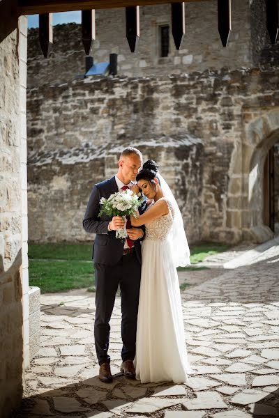 Wedding photographer Cristina Melenciuc (cristinamelenciu). Photo of 5 September 2019