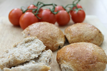 Wholemeal Bread Rolls with Chilli