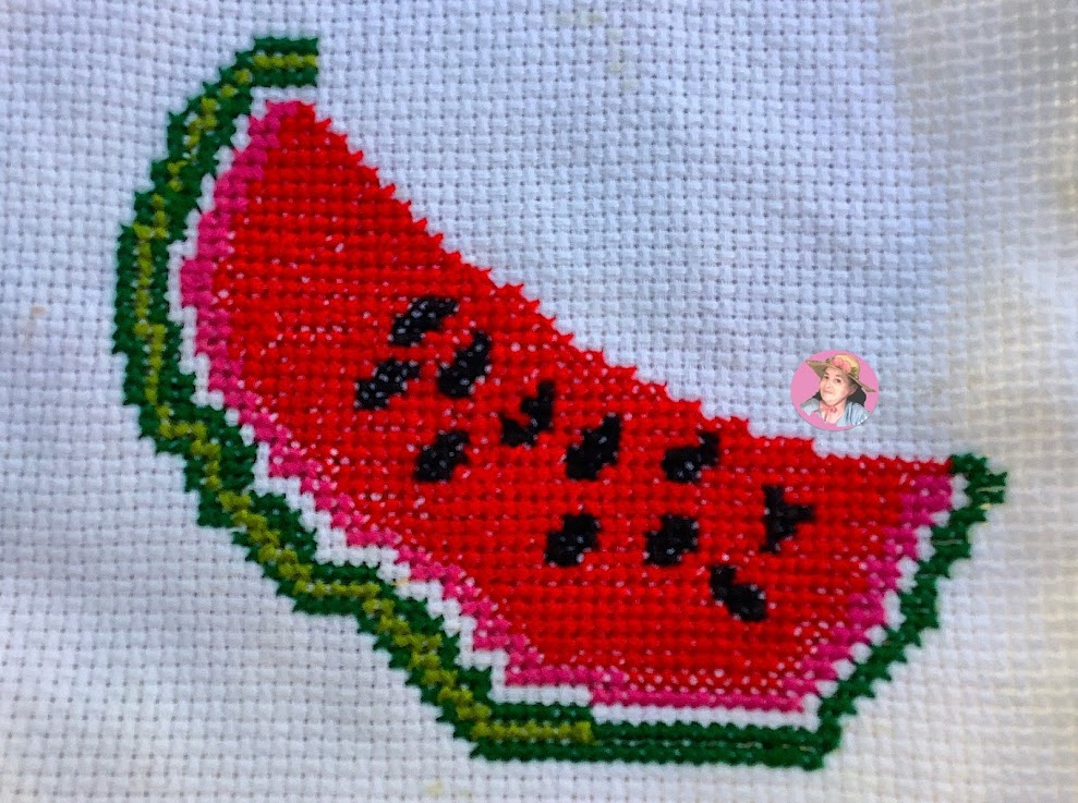 Sandia en punto de cruz 
Cross stitch watermelon 
