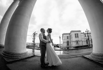 Photographe de mariage Anton Basov (bassograph). Photo du 21 octobre 2016