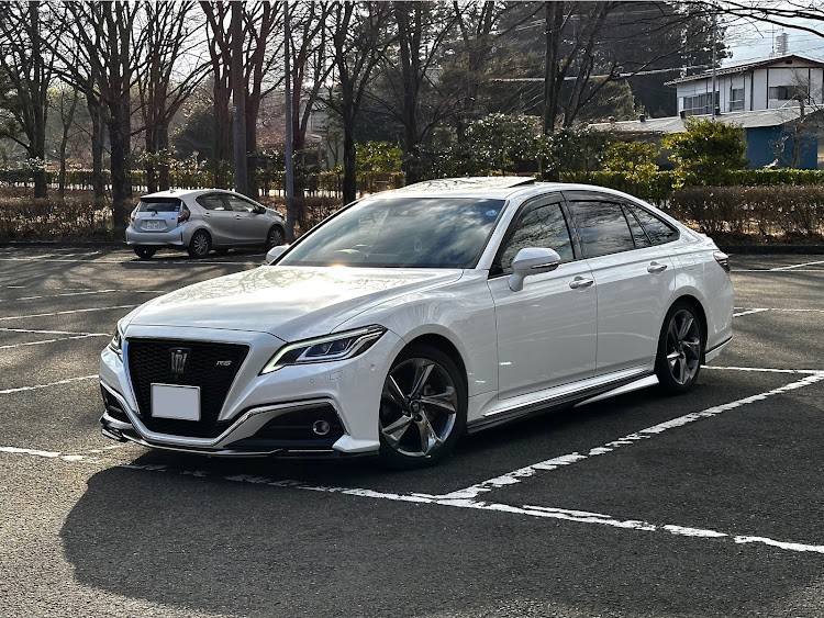 クラウンセダンのクラウン220系・クラウン乗りと繋がりたい・クラウン・2月もよろしくお願いしますに関するカスタム事例の投稿画像1枚目