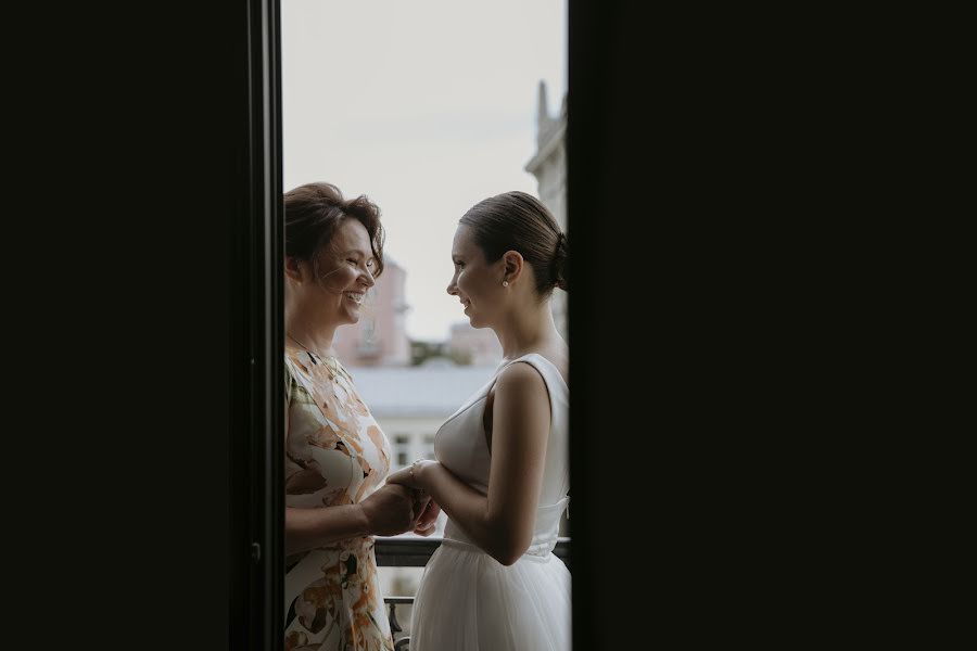 Fotógrafo de casamento Yuliya Gryazova (juliajuice). Foto de 5 de setembro 2022