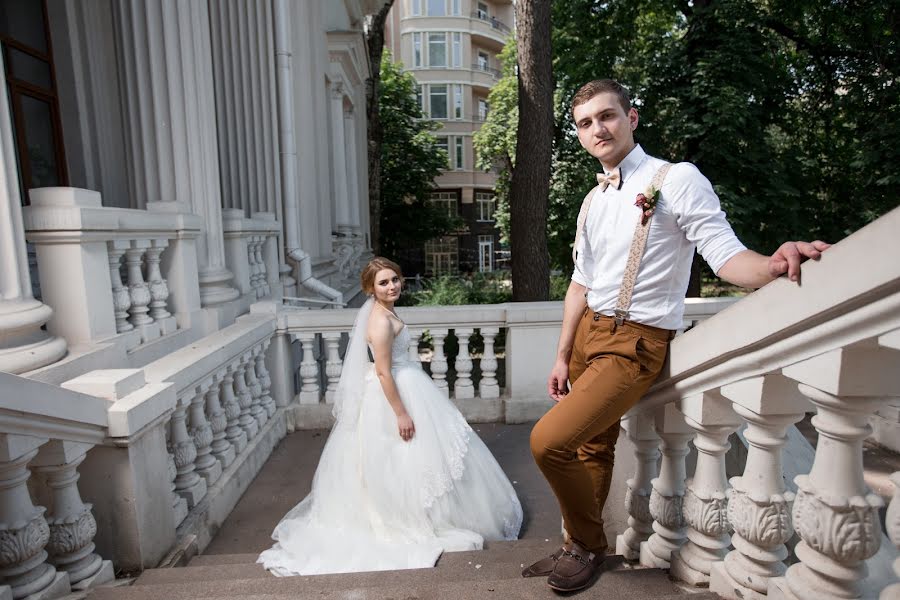 Fotografo di matrimoni Arnold Vert (arnold). Foto del 1 ottobre 2017