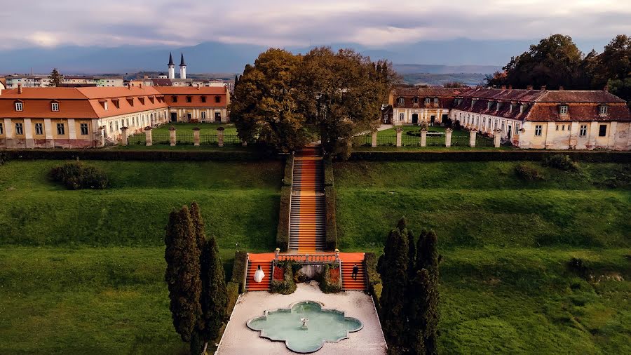 Wedding photographer Ionut Mircioaga (ionutmircioaga). Photo of 19 November 2022