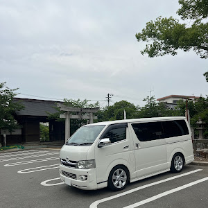 ハイエースバン KDH200V