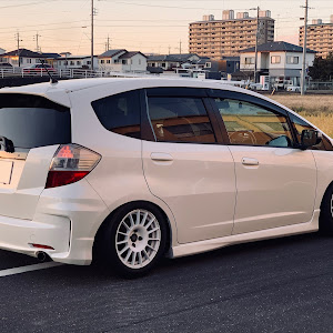 フィット GE8