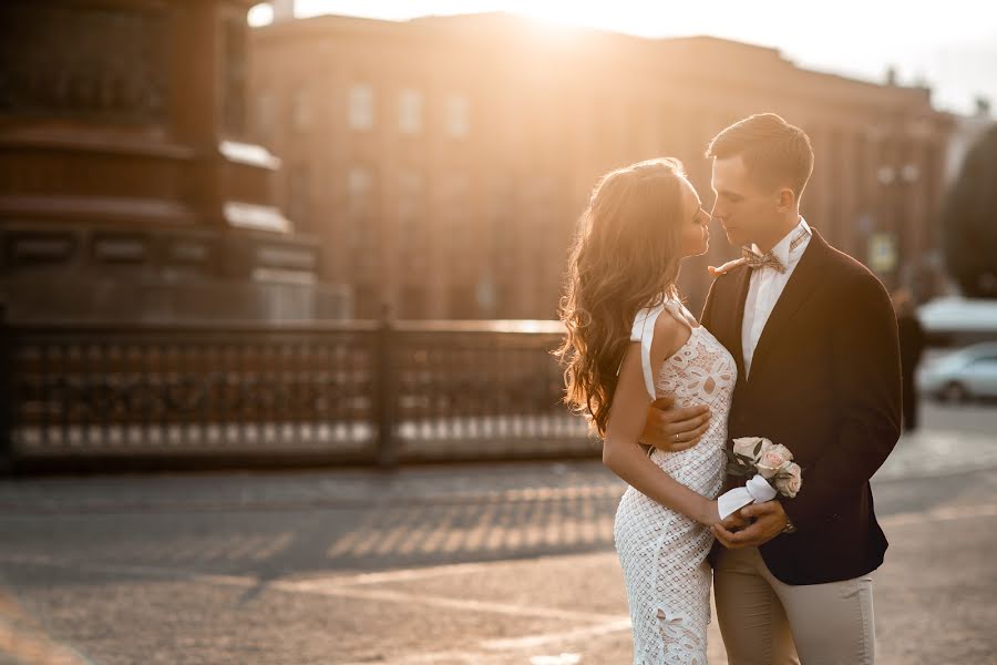 Fotografo di matrimoni Anna Averina (averinafoto). Foto del 17 febbraio 2019