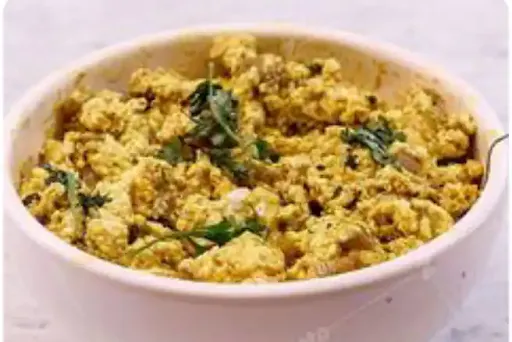 Paneer Bhurji With 5 Roti