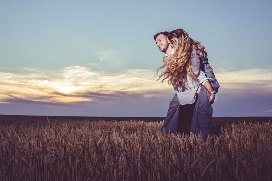 Fotografo di matrimoni Andreea Dima (andreeadima). Foto del 25 giugno 2019