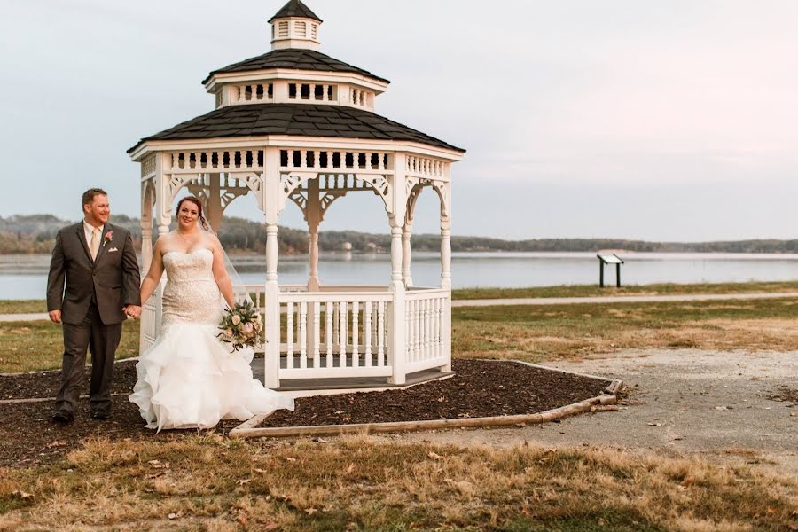 Fotografo di matrimoni Brandilynn Aines (brandilynnaines). Foto del 7 settembre 2019