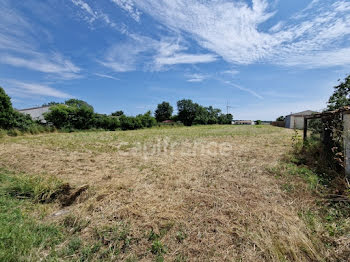 terrain à Tonnay-Boutonne (17)