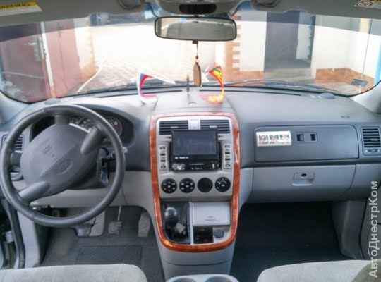 продам авто Kia Carnival Carnival II фото 2