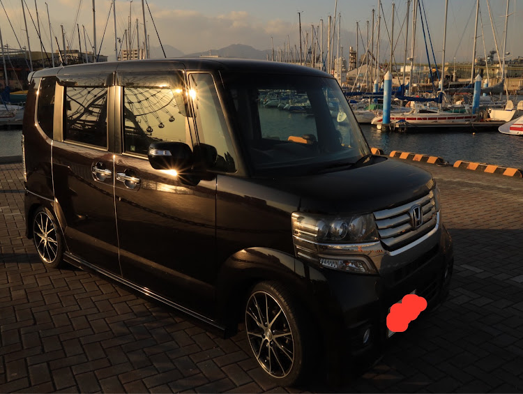 Nボックスカスタムの車高調整・シュタイナー・TEINに関するカスタム事例の投稿画像1枚目