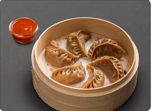 Chicken Wheat Steamed Momos -- 6Pcs