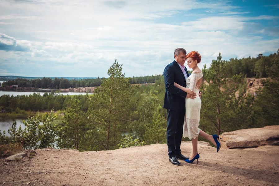 Wedding photographer Aleksandr Kuznecov (alexplanb). Photo of 28 July 2015