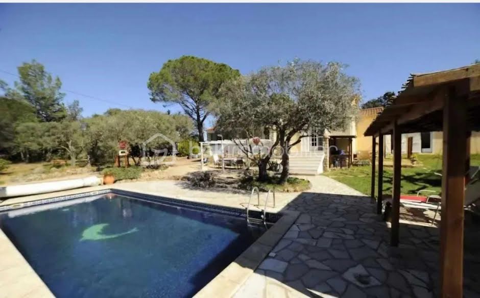 Vente propriété 5 pièces 148 m² à Trans-en-Provence (83720), 575 000 €