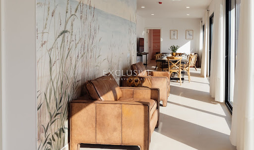 Appartement contemporain avec piscine 4