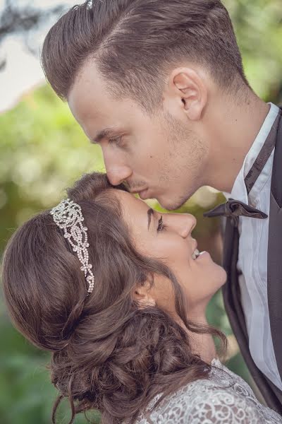 Fotografo di matrimoni Ovi Ci (naostudio). Foto del 5 agosto 2016