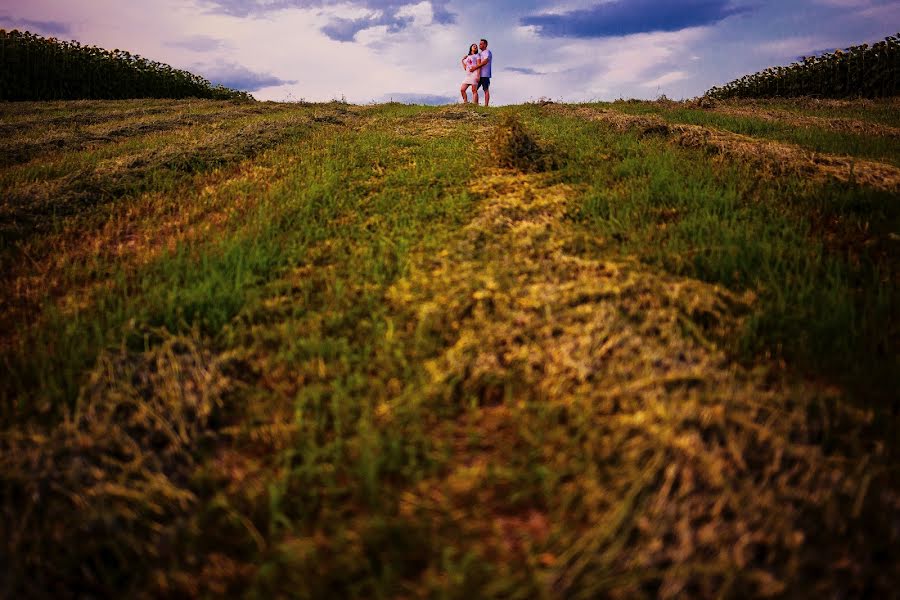 Bryllupsfotograf Ciprian Grigorescu (cipriangrigores). Bilde av 27 juni 2019