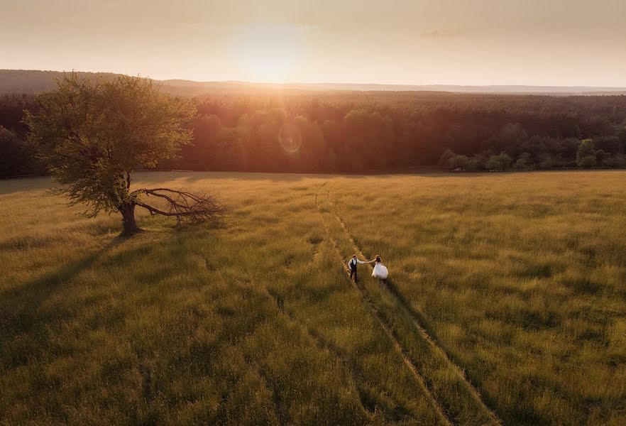 Fotógrafo de casamento Marcin Kamiński (marcinkaminski). Foto de 11 de junho 2021