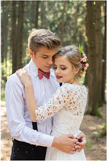 Wedding photographer Tatyana Iyulskaya (iulskaya). Photo of 16 April 2016