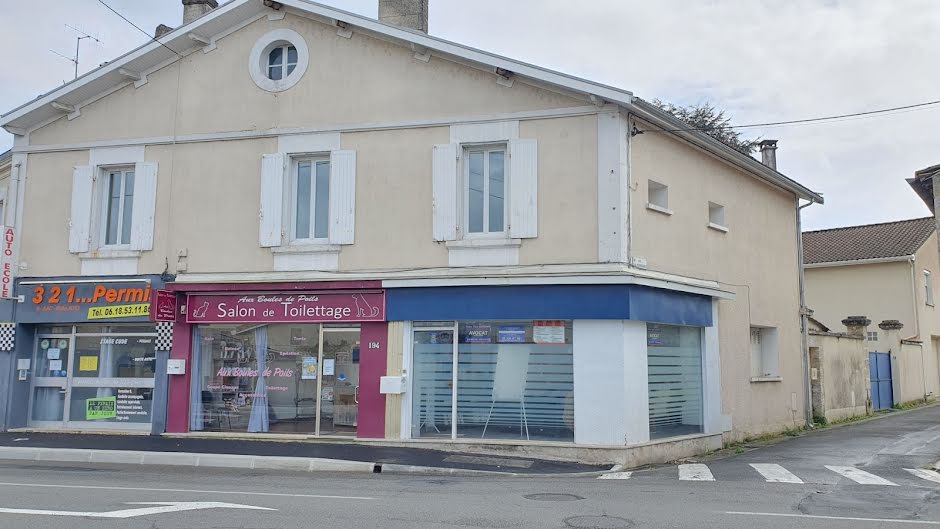 Vente maison 13 pièces 300 m² à Angouleme (16000), 309 750 €