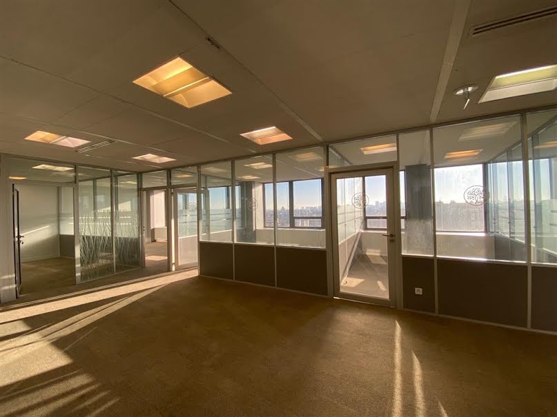 Location  locaux professionnels  195 m² à Paris 14ème (75014), 6 826 €