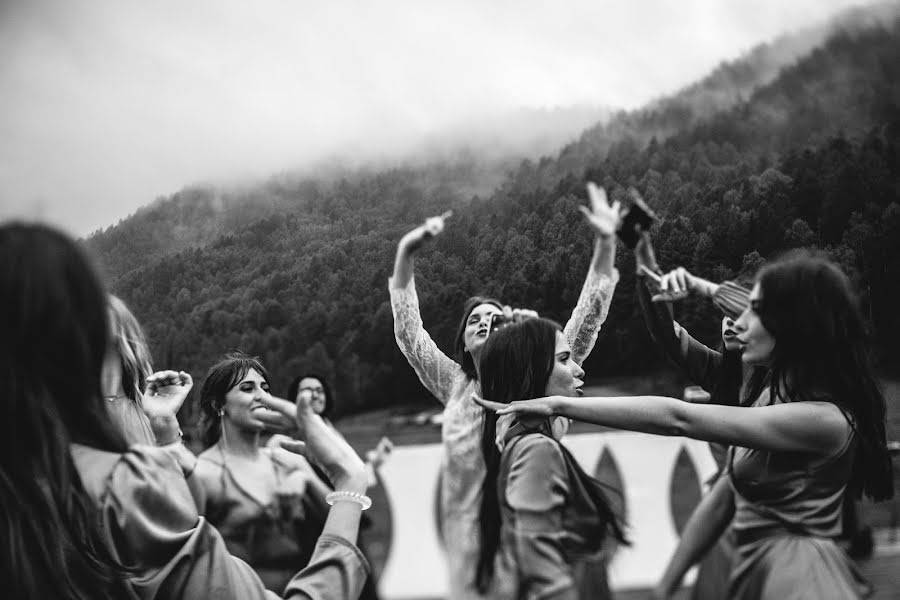 Fotografo di matrimoni Denis Anurev (ideapix). Foto del 10 settembre 2019