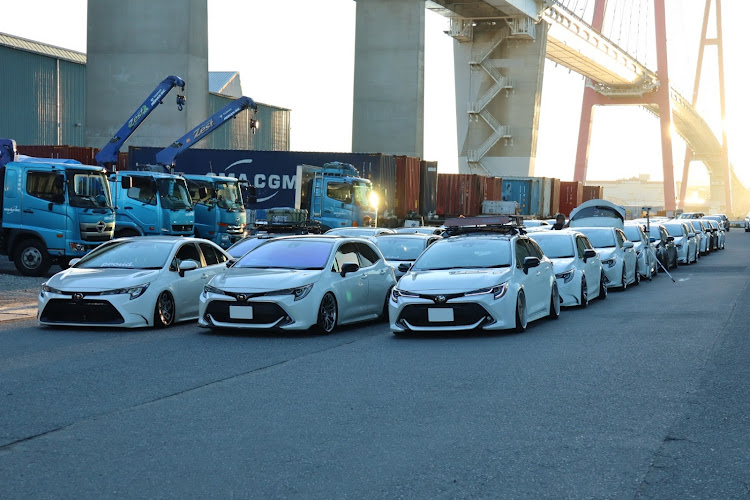 カローラスポーツのトリトン・全国オフ会・カローラスポーツ乗り・早朝カメ活に関するカスタム事例の投稿画像1枚目